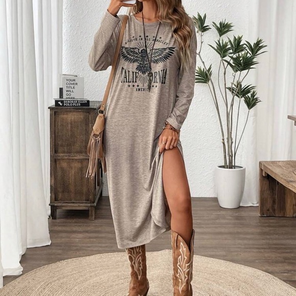 Relaxed Graphic Maxi Dress in Taupe - Picture 6 of 8